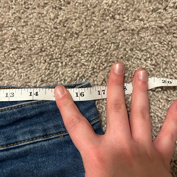 Women’s Universal Standard Dark Wash High Rise Straight Leg jeans. Size 10 - Picture 5 of 9